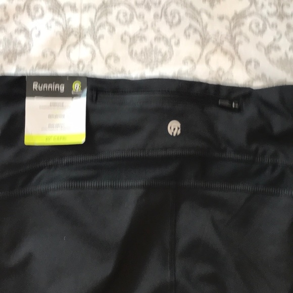 π» NWT Champion Running Capris 20β - Picture 5 of 5